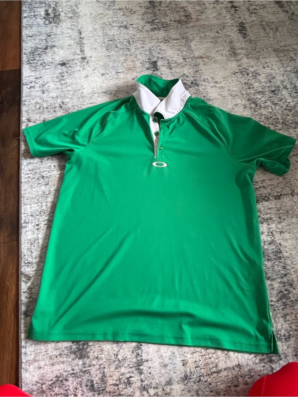 Oakley Men’s Bright Green Polo with White Contrast Collar